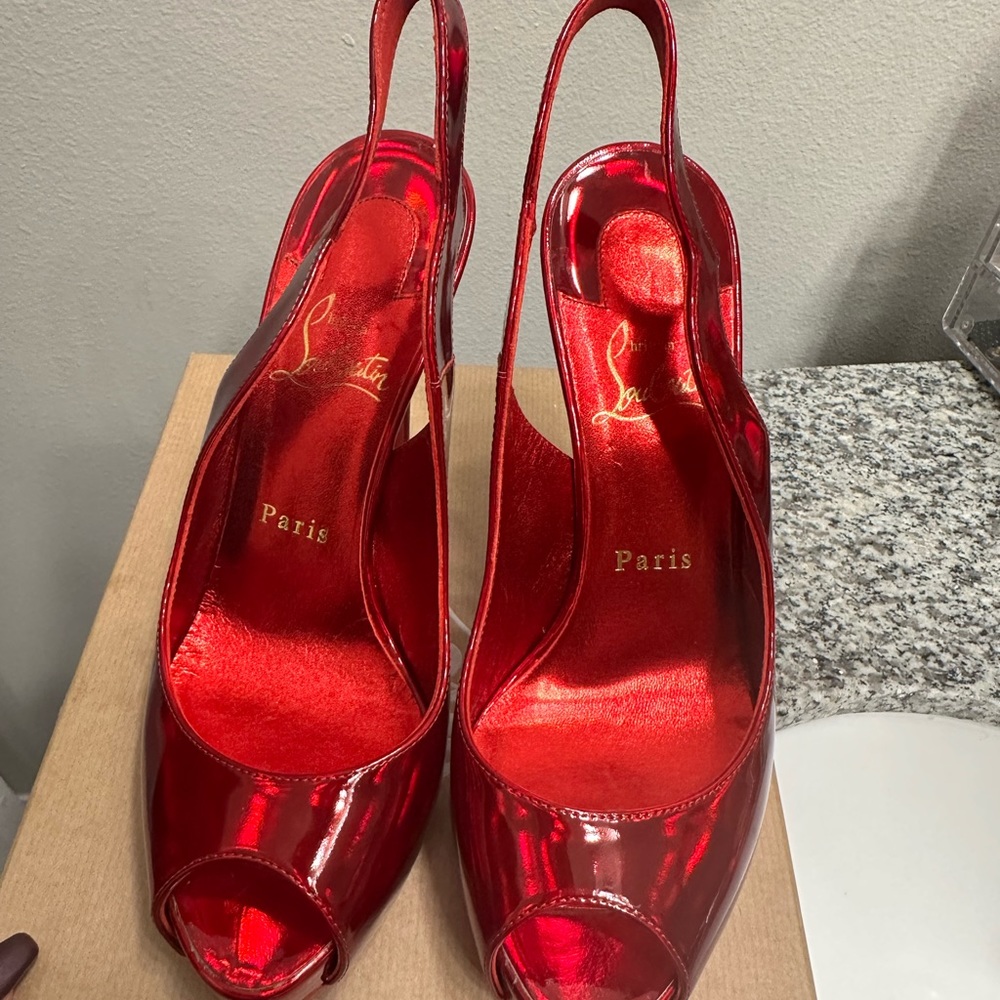 Christian Louboutin Hot Chick Sling Alta